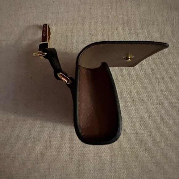 Burberry Beige E-Canvas Monogram Stripe AirPods Pro Case - authentic - Picture 12 of 16